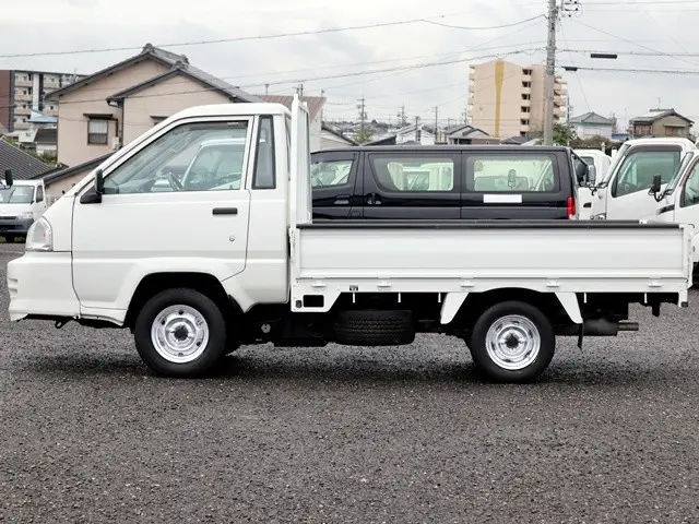 トヨタ タウンエーストラック GK-KM70(2WD)の写真9