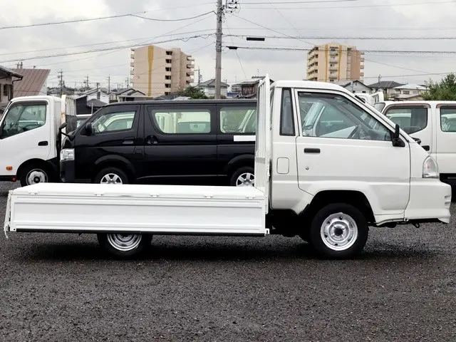 トヨタ タウンエーストラック GK-KM70(2WD)の写真10