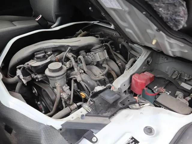 トヨタ ハイエースバン 3BF-TRH200V(2WD)の写真21