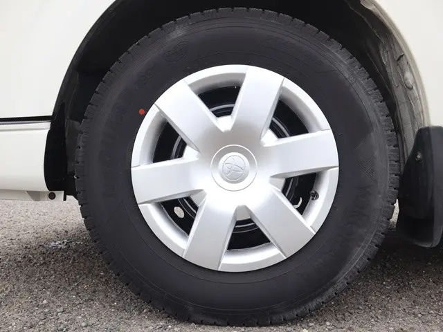 トヨタ ハイエースバン 3BF-TRH200V(2WD)の写真28