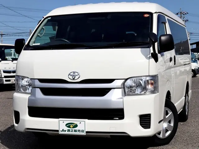 トヨタ ハイエース 3BA-TRH214W(2WD)の写真2