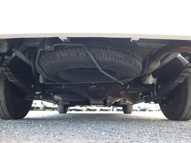 トヨタ ハイエース 3BA-TRH214W(2WD)の写真21
