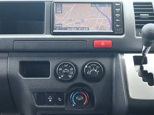 トヨタ ハイエース 3BA-TRH214W(2WD)の写真37