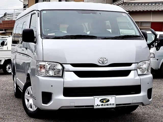 トヨタ ハイエース 3BA-TRH214W(2WD)の写真4