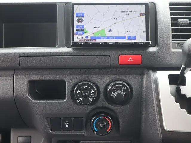 トヨタ ハイエース 3BA-TRH214W(2WD)の写真37