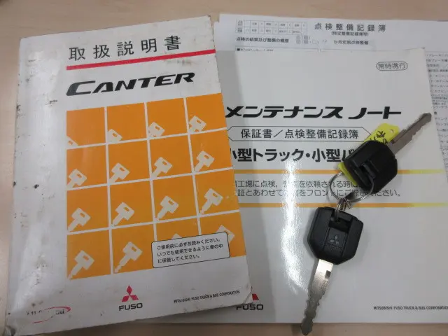 三菱 キャンター TPG-FBA00(2WD)の写真5