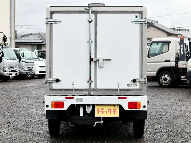 スズキ キャリイ EBD-DA16T(4WD)の写真6