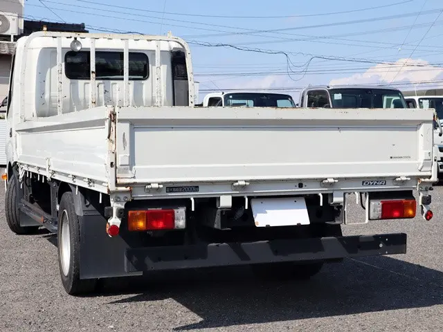 トヨタ ダイナ 2RG-XZU710(2WD)の写真2