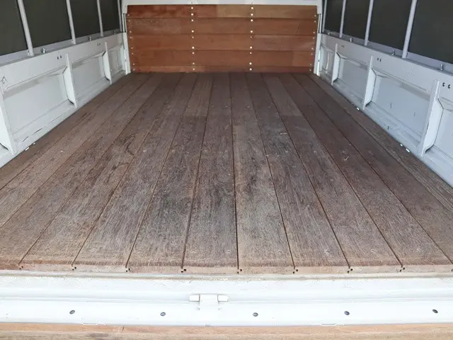 トヨタ タウンエーストラック 5BF-S403U(2WD)の写真12