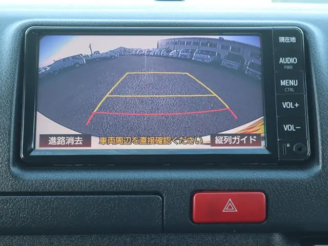 トヨタ ハイエースバン 3BF-TRH200V(2WD)の写真18