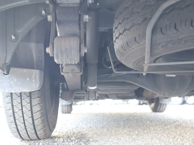 トヨタ ハイエースバン 3BF-TRH200V(2WD)の写真30