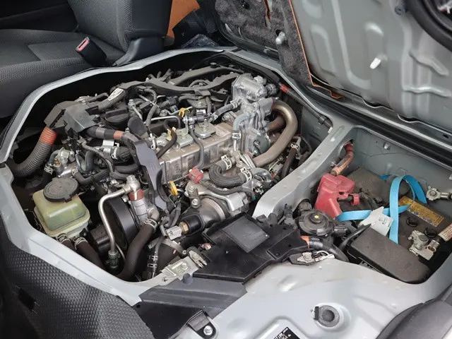 トヨタ ハイエースバン QDF-GDH206V(4WD)の写真18