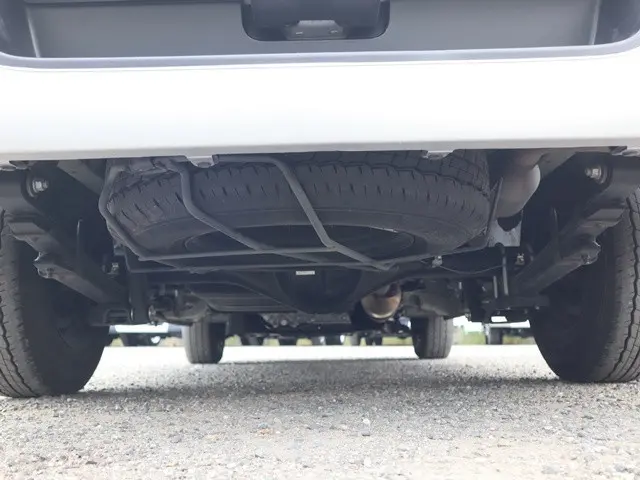 トヨタ ハイエースバン QDF-GDH206V(4WD)の写真20