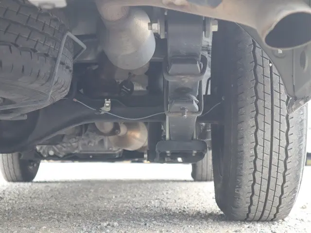 トヨタ ハイエースバン QDF-GDH206V(4WD)の写真28
