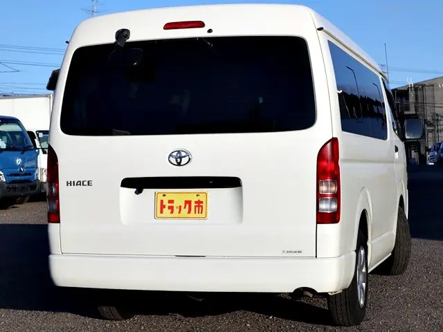 トヨタ ハイエース 3BA-TRH214W(2WD)の写真5