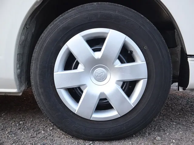 トヨタ ハイエース 3BA-TRH214W(2WD)の写真22