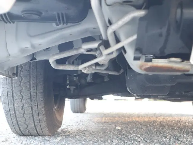 トヨタ ハイエース 3BA-TRH214W(2WD)の写真23
