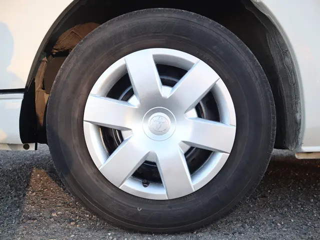 トヨタ ハイエース 3BA-TRH214W(2WD)の写真25