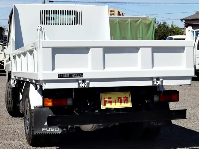 三菱 キャンター TPG-FBA60(2WD)の写真7