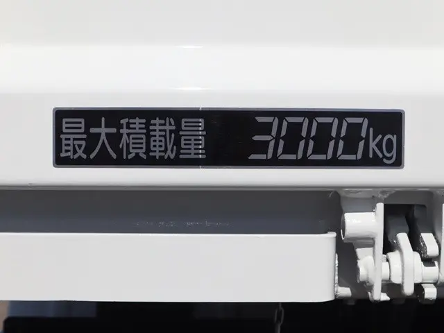 三菱 キャンター TPG-FBA60(2WD)の写真19