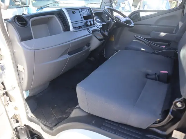 三菱 キャンター TPG-FBA60(2WD)の写真33
