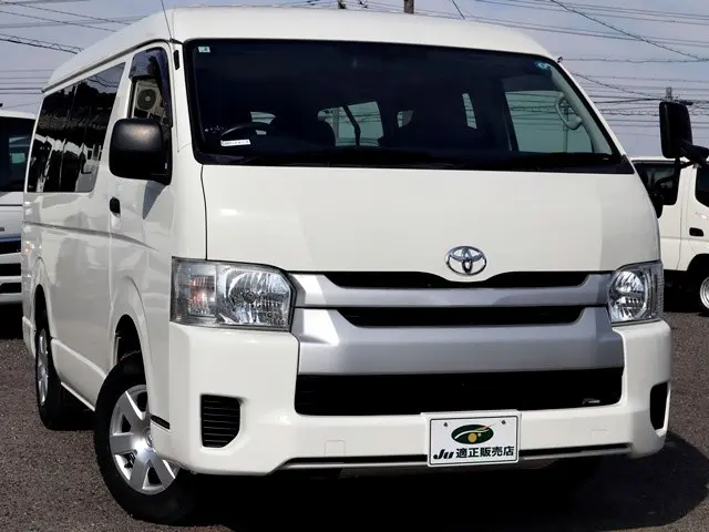トヨタ ハイエース CBA-TRH219W(4WD)の写真4