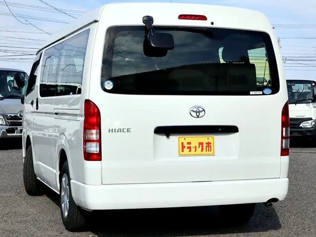 トヨタ ハイエース CBA-TRH219W(4WD)の写真7