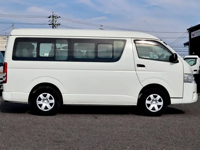 トヨタ ハイエース CBA-TRH219W(4WD)の写真8