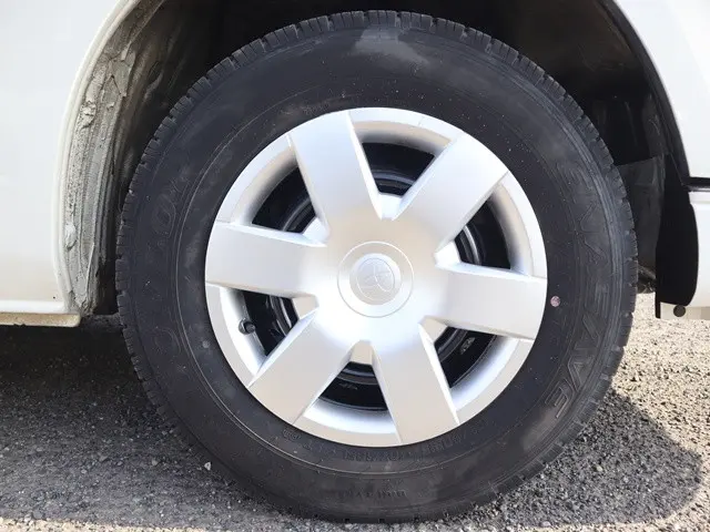 トヨタ ハイエース CBA-TRH219W(4WD)の写真21