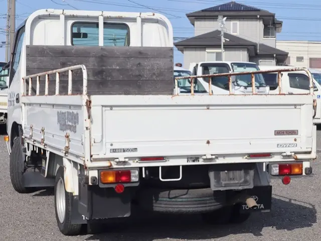 トヨタ ダイナ QDF-KDY221(2WD)の写真2