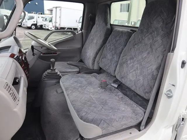 トヨタ ダイナ QDF-KDY221(2WD)の写真32