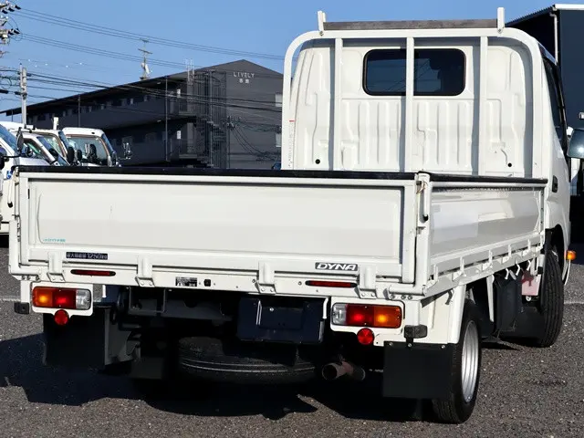トヨタ ダイナ 3BF-TRY230(2WD)の写真3