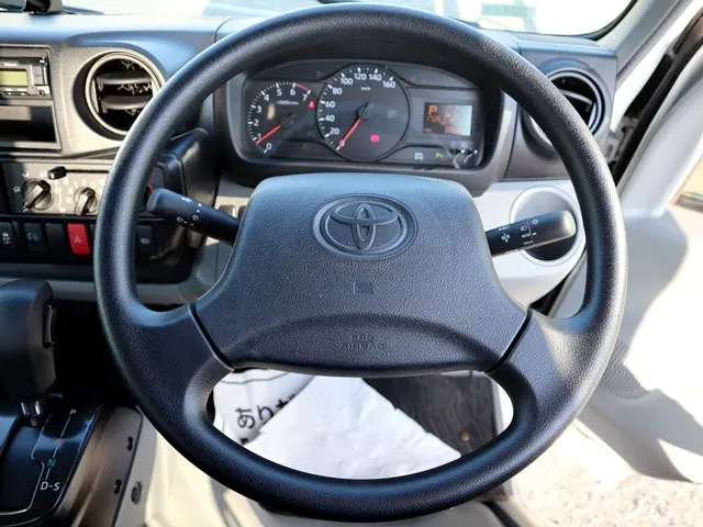 トヨタ ダイナ 3BF-TRY230(2WD)の写真4