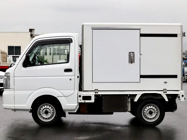 スズキ キャリイ EBD-DA16T(4WD)の写真9