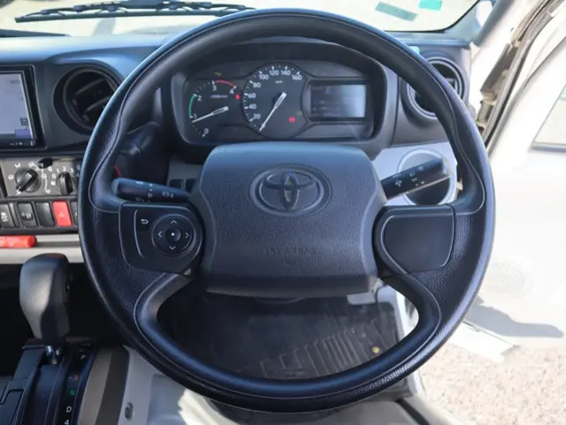 トヨタ ダイナ 2RG-XZC605(2WD)の写真4