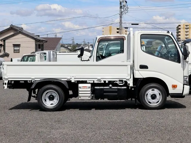 トヨタ ダイナ 2RG-XZC605(2WD)の写真8