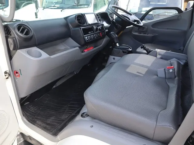 トヨタ ダイナ 2RG-XZC605(2WD)の写真33