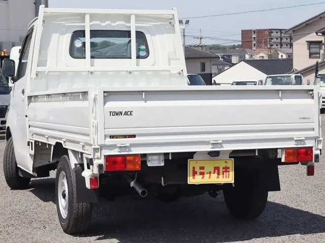 トヨタ タウンエーストラック DBF-S402U(2WD)の写真7