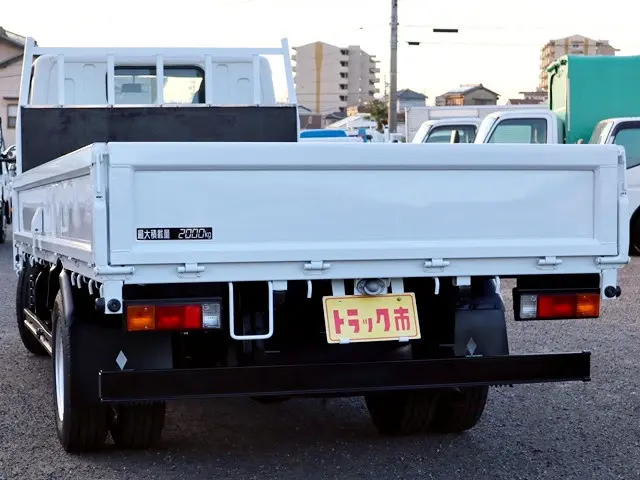 三菱 キャンター 2PG-FEAV0(2WD)の写真7