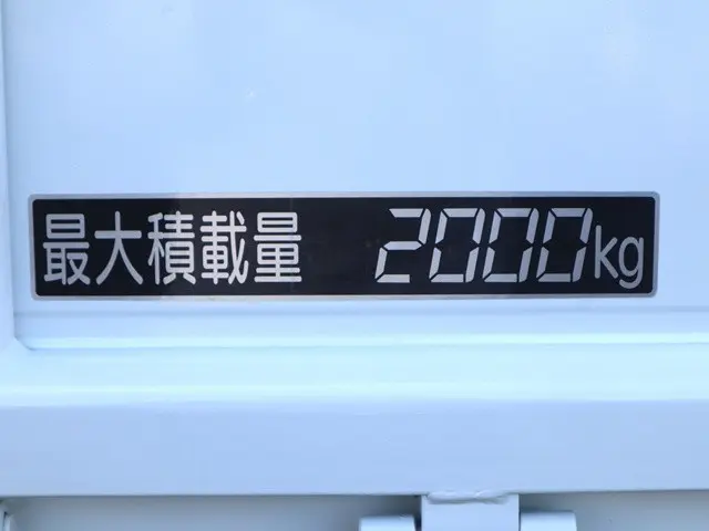 三菱 キャンター 2PG-FEAV0(2WD)の写真17