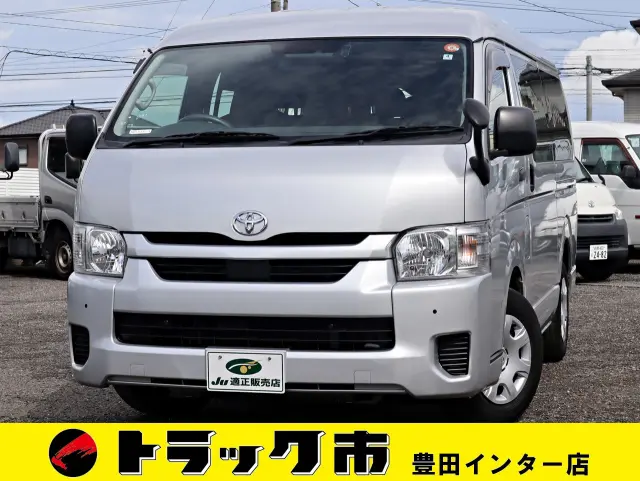 トヨタ ハイエース 3BA-TRH214W(2WD)の写真1