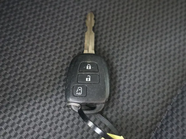 トヨタ ハイエース 3BA-TRH214W(2WD)の写真41