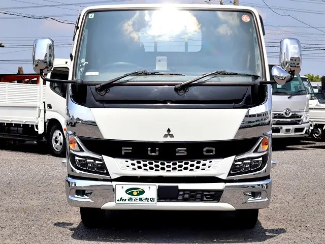 三菱 キャンター 2RG-FBA20(2WD)の写真3