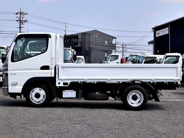 三菱 キャンター 2RG-FBA20(2WD)の写真9