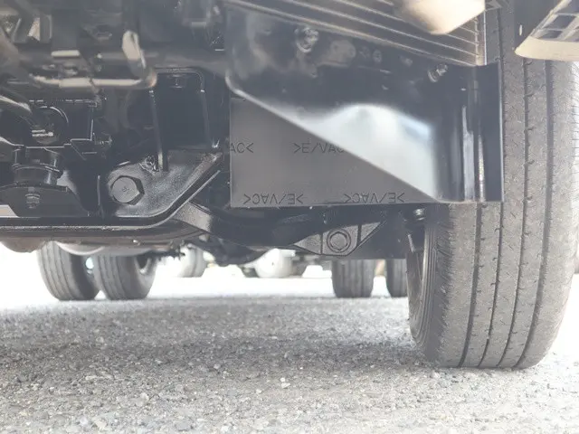 三菱 キャンター 2RG-FBA20(2WD)の写真23