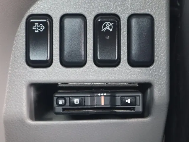 三菱 キャンター 2RG-FBA20(2WD)の写真36