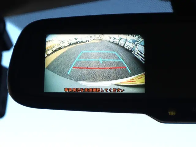 トヨタ ハイエース 3BA-TRH214W(2WD)の写真16