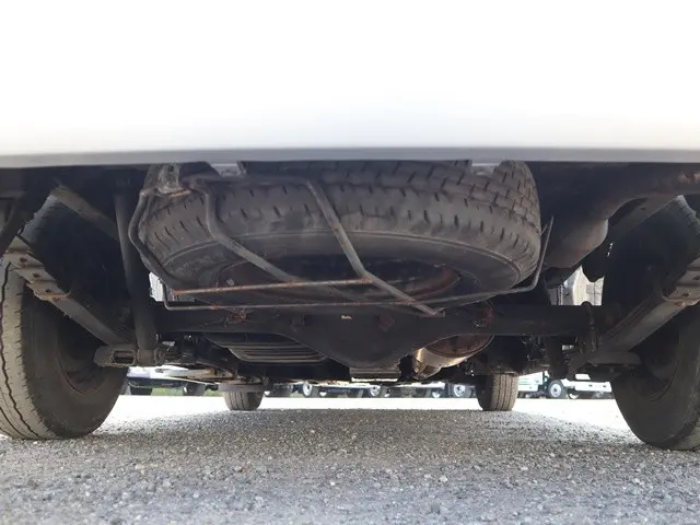 トヨタ ハイエース 3BA-TRH214W(2WD)の写真21