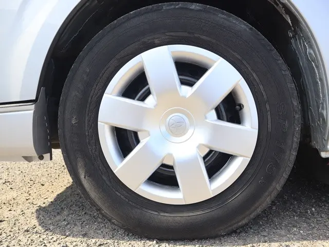 トヨタ ハイエース 3BA-TRH214W(2WD)の写真26
