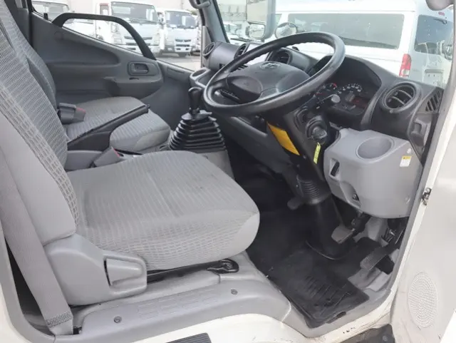 トヨタ ダイナ TKG-XZU605(2WD)の写真29